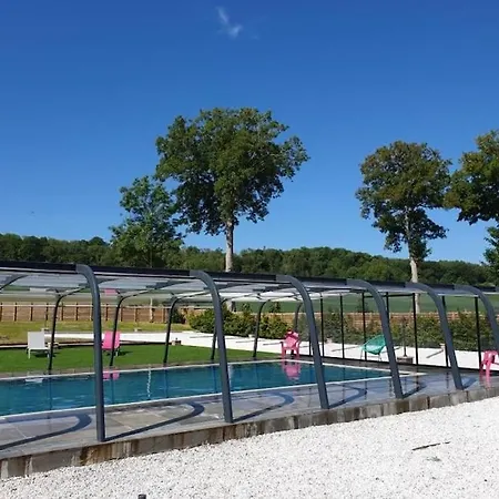 Nyaraló La Grange Des Rosiers *