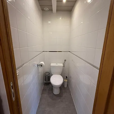 La Grange Des Rosiers Nyaraló Cambron